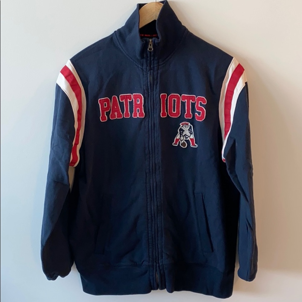 New England Patriots sweatshirt